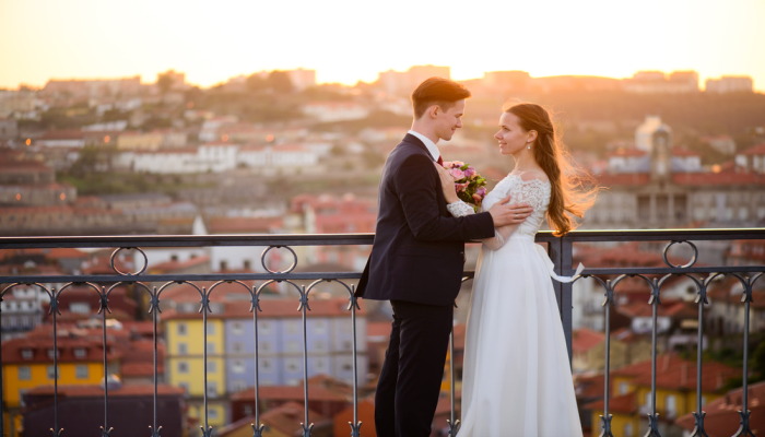 bride and groom in portugal