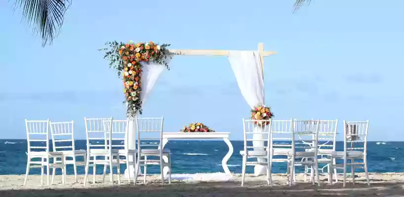 Weddings at Viva Heavens