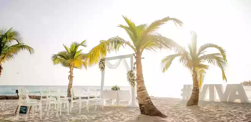 Weddings at Dominicus Beach