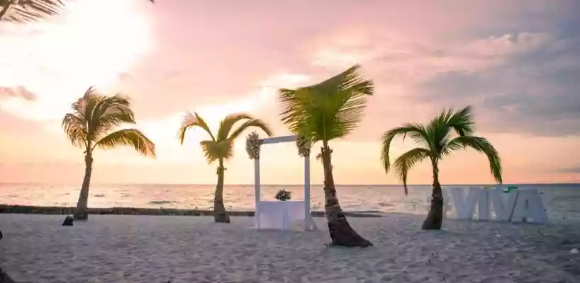 Weddings at Dominicus Beach